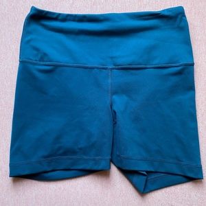 Size small blue yogalicious lux athletic shorts